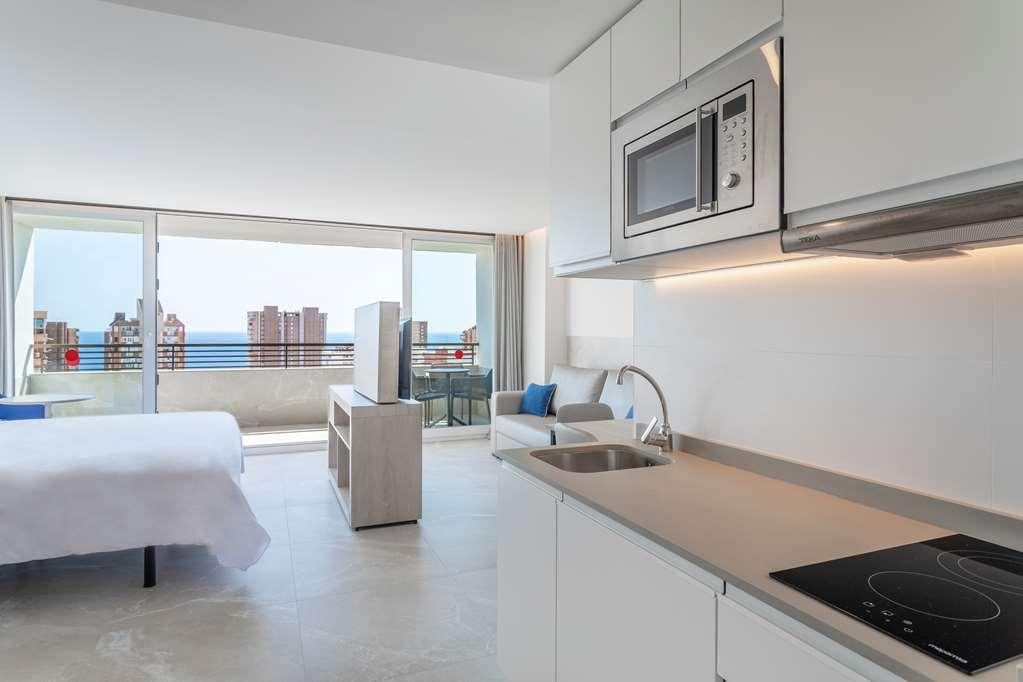 Halley Hotel & Apartments Affiliated By Melia Benidorm Room photo
