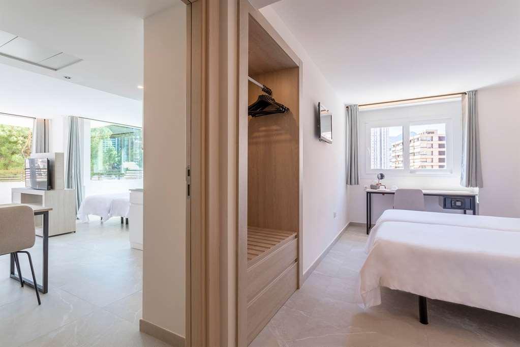 Halley Hotel & Apartments Affiliated By Melia Benidorm Room photo