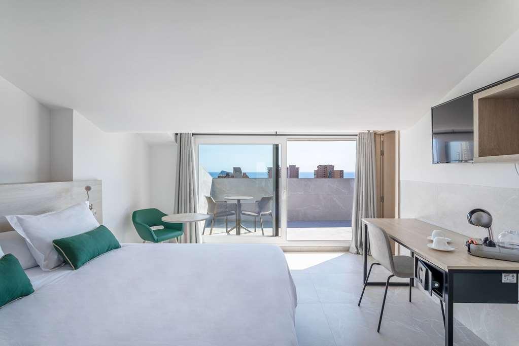 Halley Hotel & Apartments Affiliated By Melia Benidorm Room photo